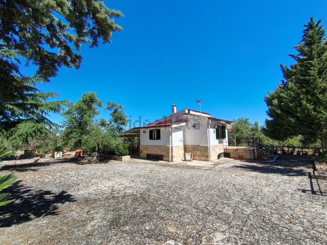 Case e ville in vendita di 68 m² in Strada Esterna Viale del Barone, 4
