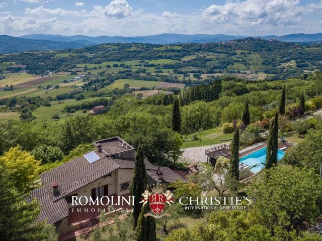 Case e ville in vendita di 693 m²