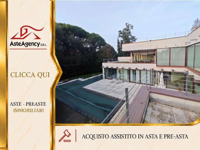 Case e ville in vendita di 694 m² in Via Dante, 63