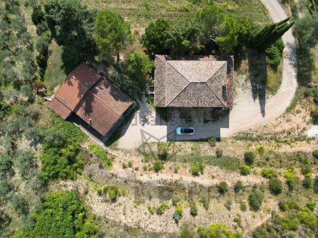 Case e ville in vendita di 695 m² in Via degli Ulivi