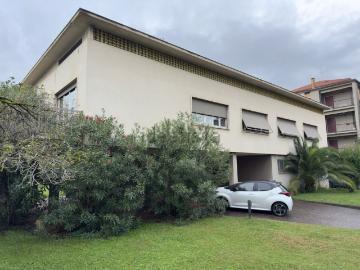Case e ville in vendita di 696 m² in Viale Italia, 15