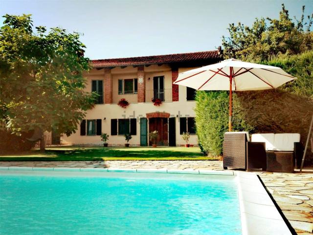 Case e ville in vendita di 697 m² in Via ormè