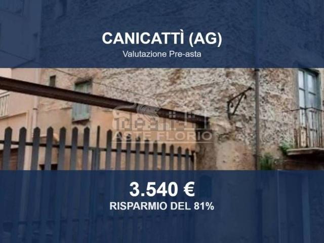 Case e ville in vendita di 69 m² in Via Ferrucci, 6