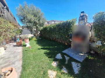 Case e ville in vendita di 73 m² in Via Arcinazzo Romano