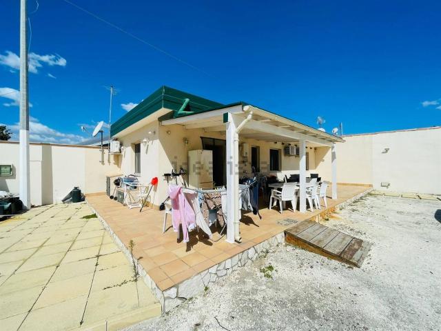 Case e ville in vendita di 73 m²