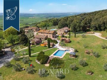 Case e ville in vendita di 700 m²