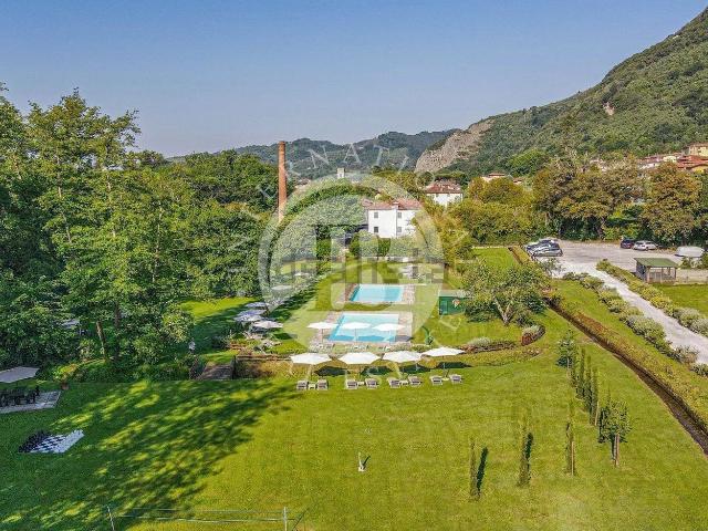 Case e ville in vendita di 700 m²