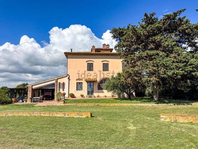 Case e ville in vendita di 700 m² in Via Potenza
