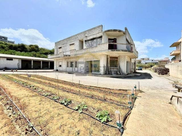 Case e ville in vendita di 700 m² in Contrada Concivivi