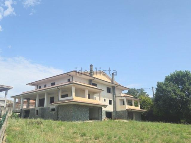 Case e ville in vendita di 700 m² in Contrada Mandarano
