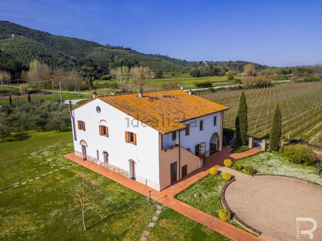 Case e ville in vendita di 702 m² in Località Luchetta