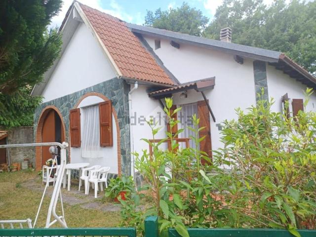 Case e ville in vendita di 100 m² in Frazione Cimaferle, 164