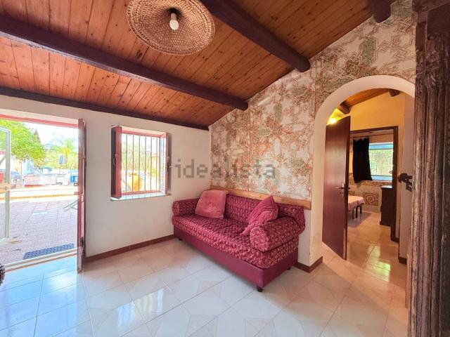 Case e ville in vendita di 70 m² in Strada Ognina, 12