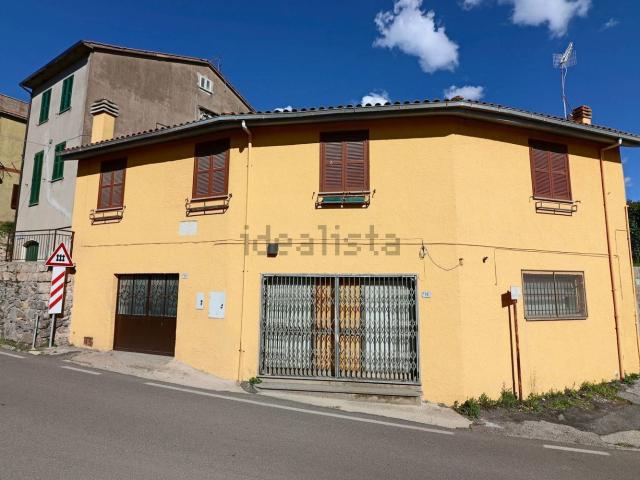 Case e ville in vendita di 70 m² in Via Cura