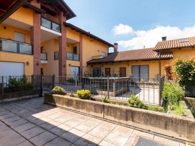 Case e ville in vendita di 70 m² in Via Pompeo Colajanni, 9
