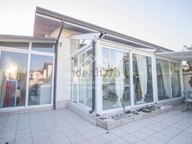 Case e ville in vendita di 70 m² in Via Sydney Sonnino
