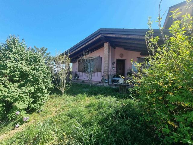 Case e ville in vendita di 720 m² in Strada delle Case Bruciate