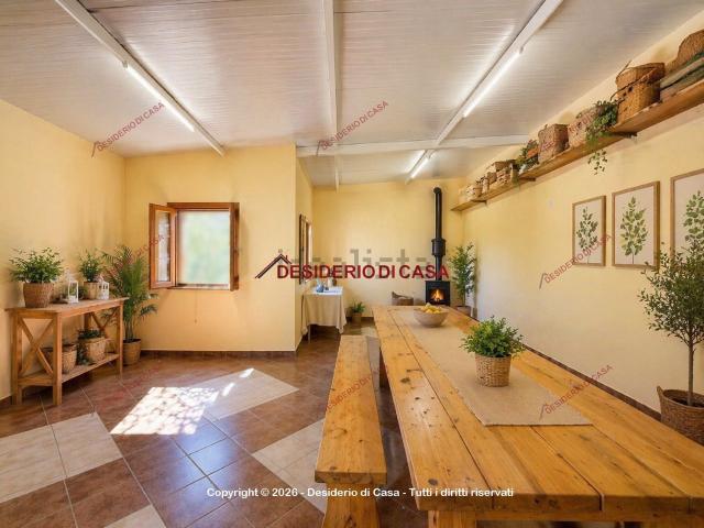 Case e ville in vendita di 72 m² in Via Stradale, 43
