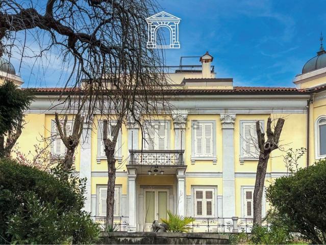Case e ville in vendita di 738 m² in Via di Romagna