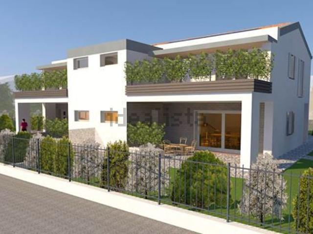 Case e ville in vendita di 740 m²