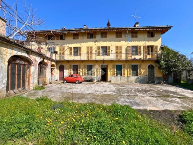 Case e ville in vendita di 741 m² in Strada delle Mollere, 7
