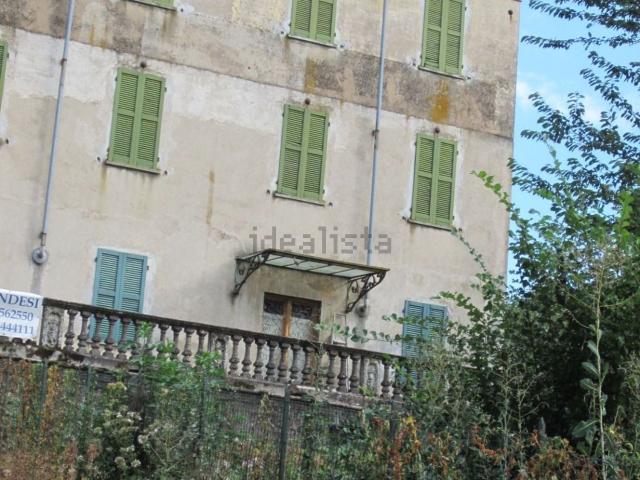 Case e ville in vendita di 744 m² in Via Musolengo Torre Calderai