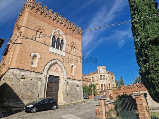 Case e ville in vendita di 7500 m² in Via Farnetella