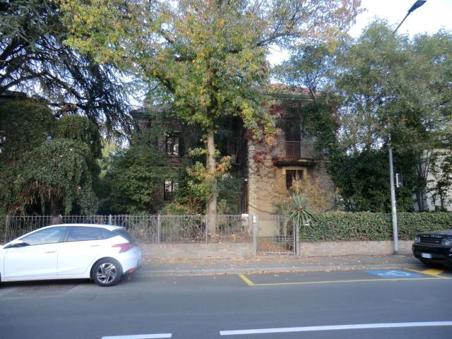 Case e ville in vendita di 750 m²