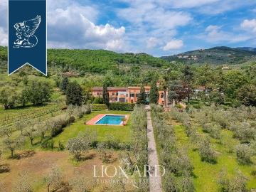 Case e ville in vendita di 750 m²