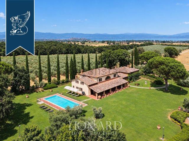 Case e ville in vendita di 750 m²