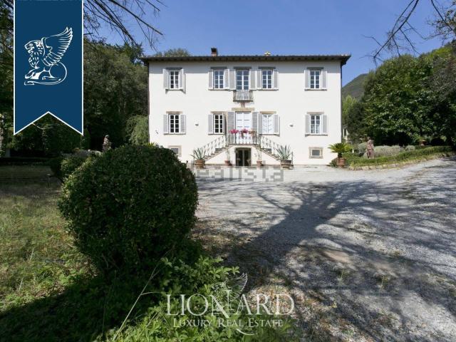 Case e ville in vendita di 750 m²