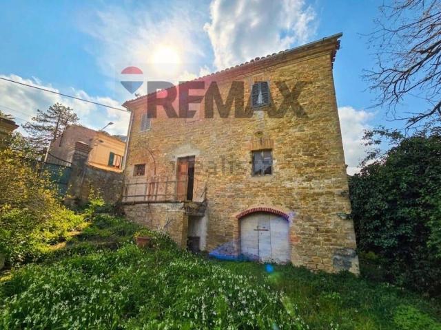 Case e ville in vendita di 750 m² in Via Antonio Gramsci