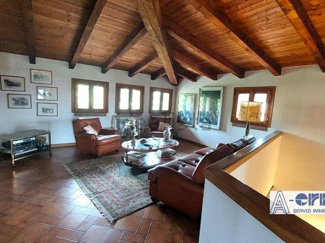 Case e ville in vendita di 750 m² in Via Noè Bordignon