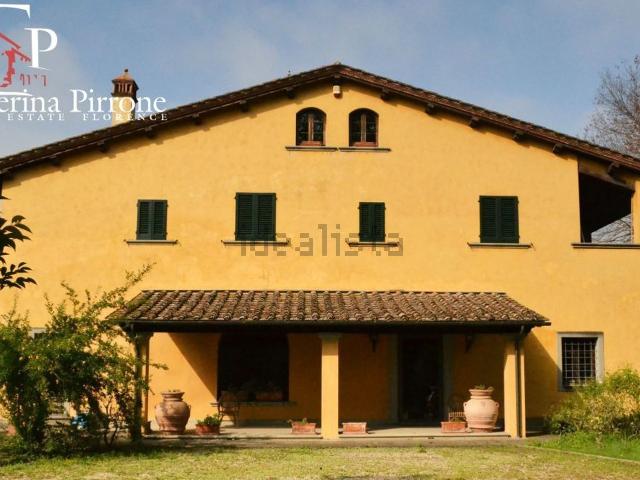 Case e ville in vendita di 750 m² in Via San Tommaso, 10
