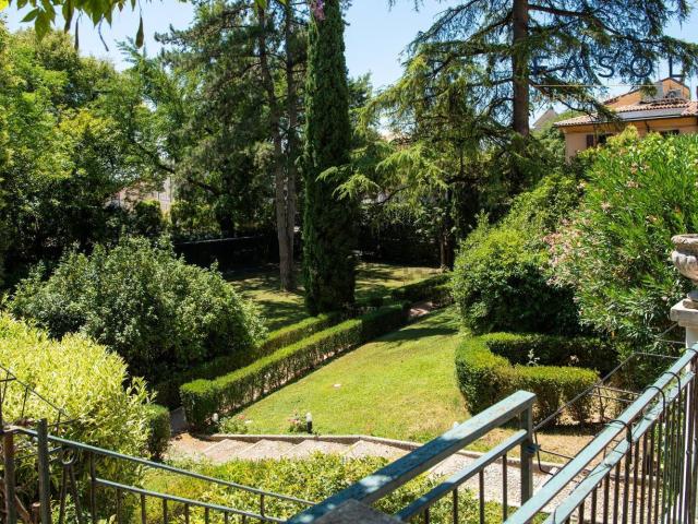 Case e ville in vendita di 750 m² in Piazza San Rocco