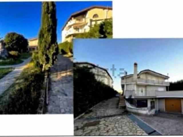 Case e ville in vendita di 759 m² in Via Pirainetto