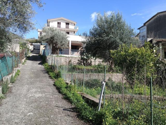 Case e ville in vendita di 75 m² in Via Pezzingoli, 15