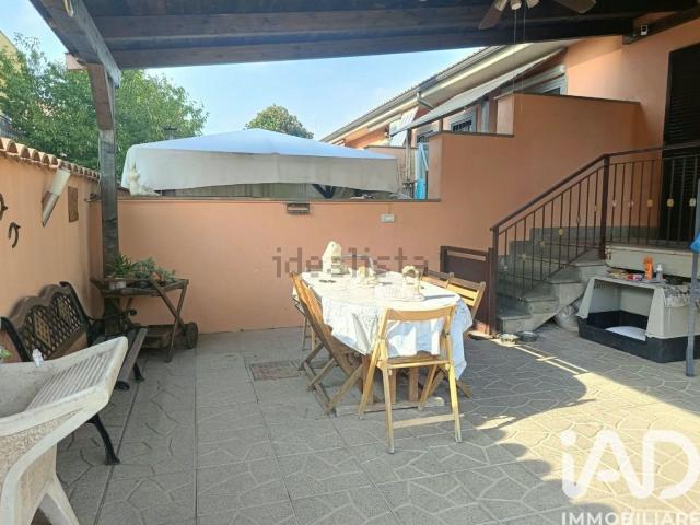 Case e ville in vendita di 75 m² in Via Sant&apos Elpidio a Mare, 135