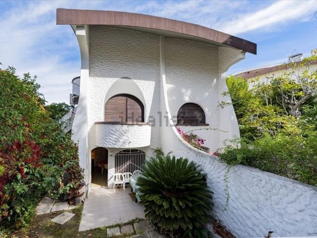Case e ville in vendita di 75 m² in Viale Alcione