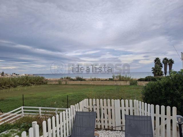 Case e ville in vendita di 75 m² in Viale Eolie
