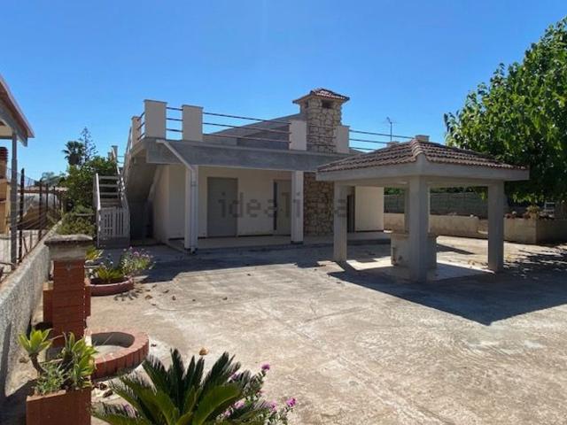 Case e ville in vendita di 75 m²