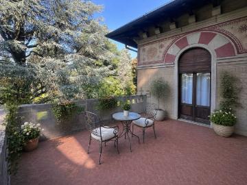 Case e ville in vendita di 760 m² in Via Bellavista, 1