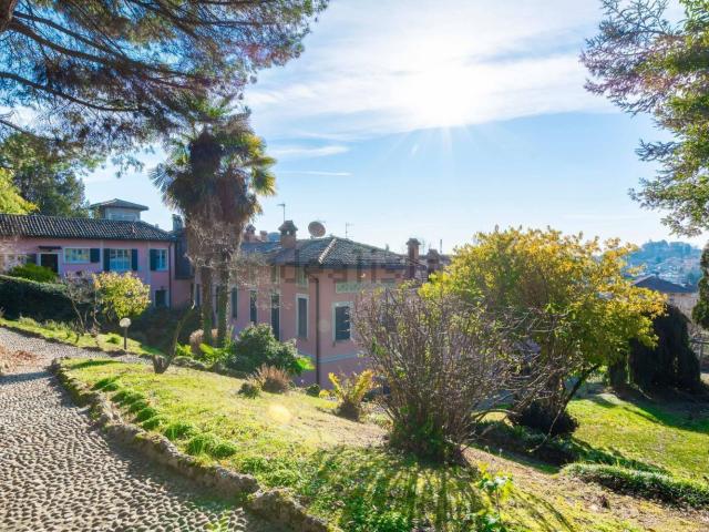 Case e ville in vendita di 761 m² in Via Luigi Cadorna, 6