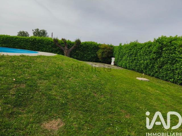 Case e ville in vendita di 763 m² in Via Trieste
