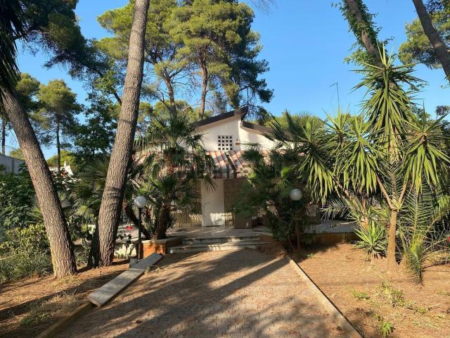 Case e ville in vendita di 76 m² in Via Oceano delle Tempeste, 75