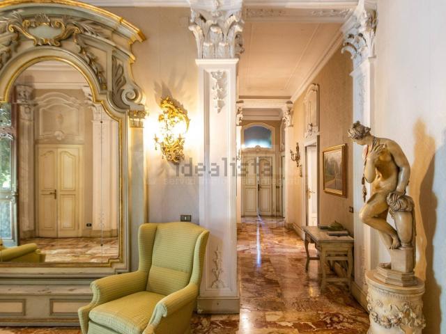Case e ville in vendita di 770 m² in Via Fiume, 9