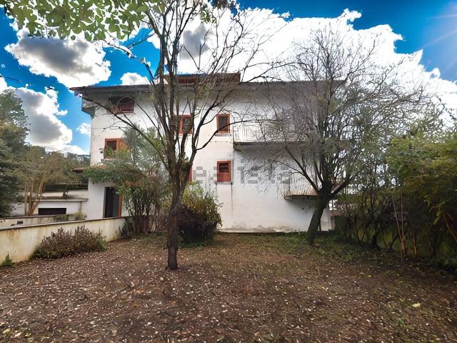 Case e ville in vendita di 780 m² in Contrada Sant&apos Oronzo