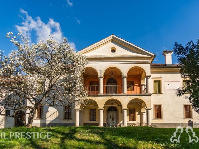 Case e ville in vendita di 785 m² in Località ai Fant, 117