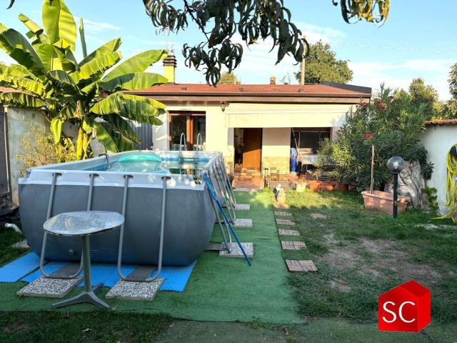 Case e ville in vendita di 83 m² in Via Vallere