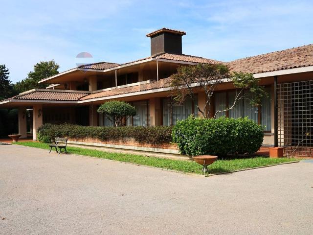 Case e ville in vendita di 800 m²